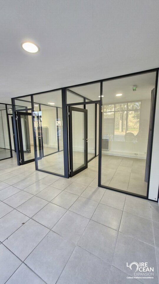 LOIRE OCEAN TRANSACTIONS LOCATION-LOCAL COMMERCIAL-GUERANDE-44