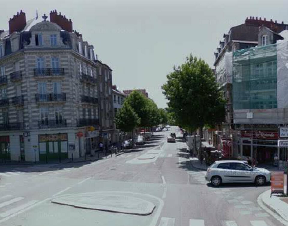 LOIRE OCEAN TRANSACTIONS LOCATION-LOCAL COMMERCIAL-NANTES-44