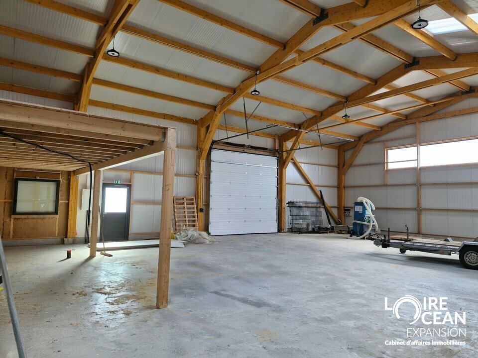 LOIRE OCEAN TRANSACTIONS LOCATION-LOCAL D'ACTIVITE-SAINT_PERE_EN_RETZ-44