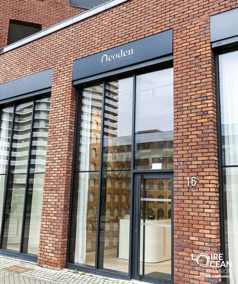 LOIRE OCEAN TRANSACTIONS LOCATION-LOCAL COMMERCIAL-NANTES-44
