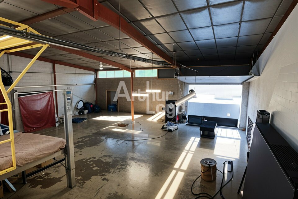 ARTHUR LOYD 2 SAVOIES LOCATION-LOCAL D'ACTIVITE-DRUMETTAZ-CLARAFOND-73