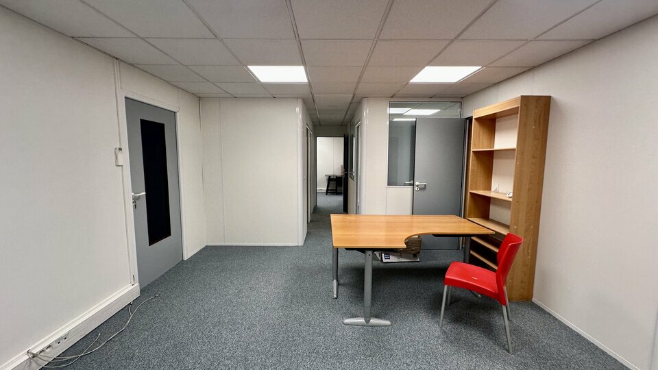 ARTHUR LOYD 2 SAVOIES LOCATION-BUREAUX-DRUMETTAZ_CLARAFOND-73