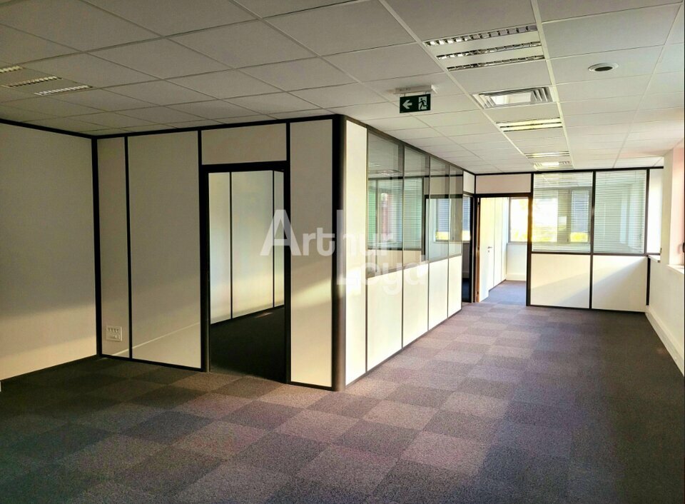 ARTHUR LOYD 2 SAVOIES LOCATION-BUREAUX-LE_BOURGET_DU_LAC-73