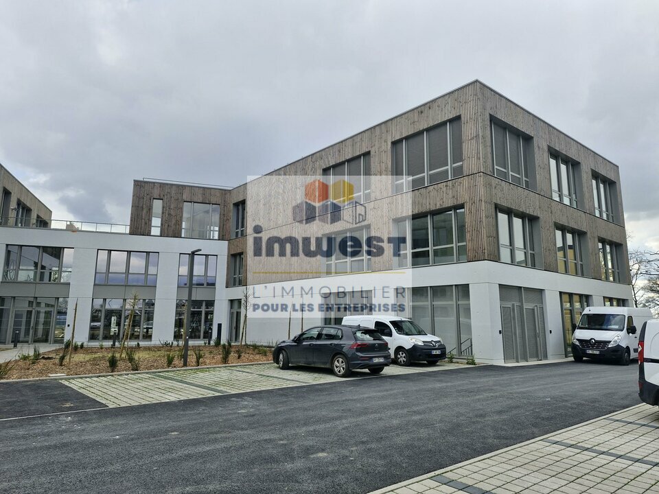 IMWEST LOCATION-BUREAUX-PACE-35