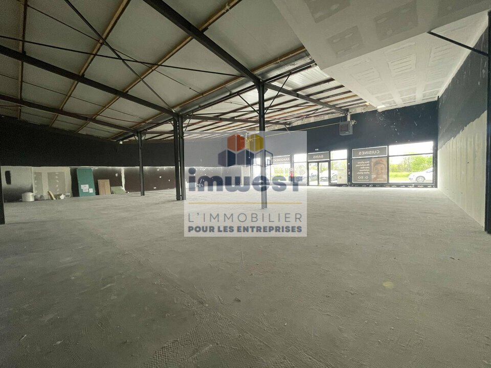 IMWEST LOCATION-LOCAL COMMERCIAL-LA_CHAPELLE-DES-FOUGERETZ-35