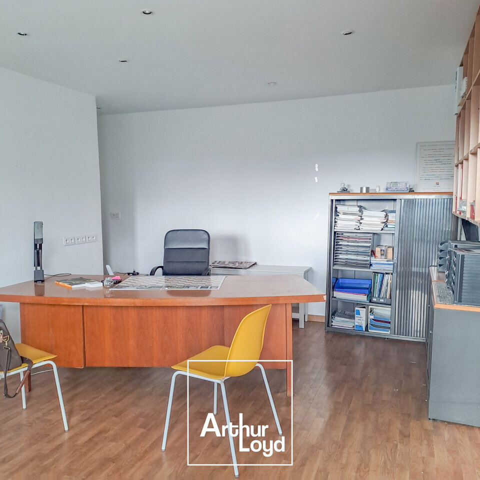 ARTHUR LOYD BRIVE LOCATION-BUREAUX-SAINT_SORNIN_LAVOLPS-19