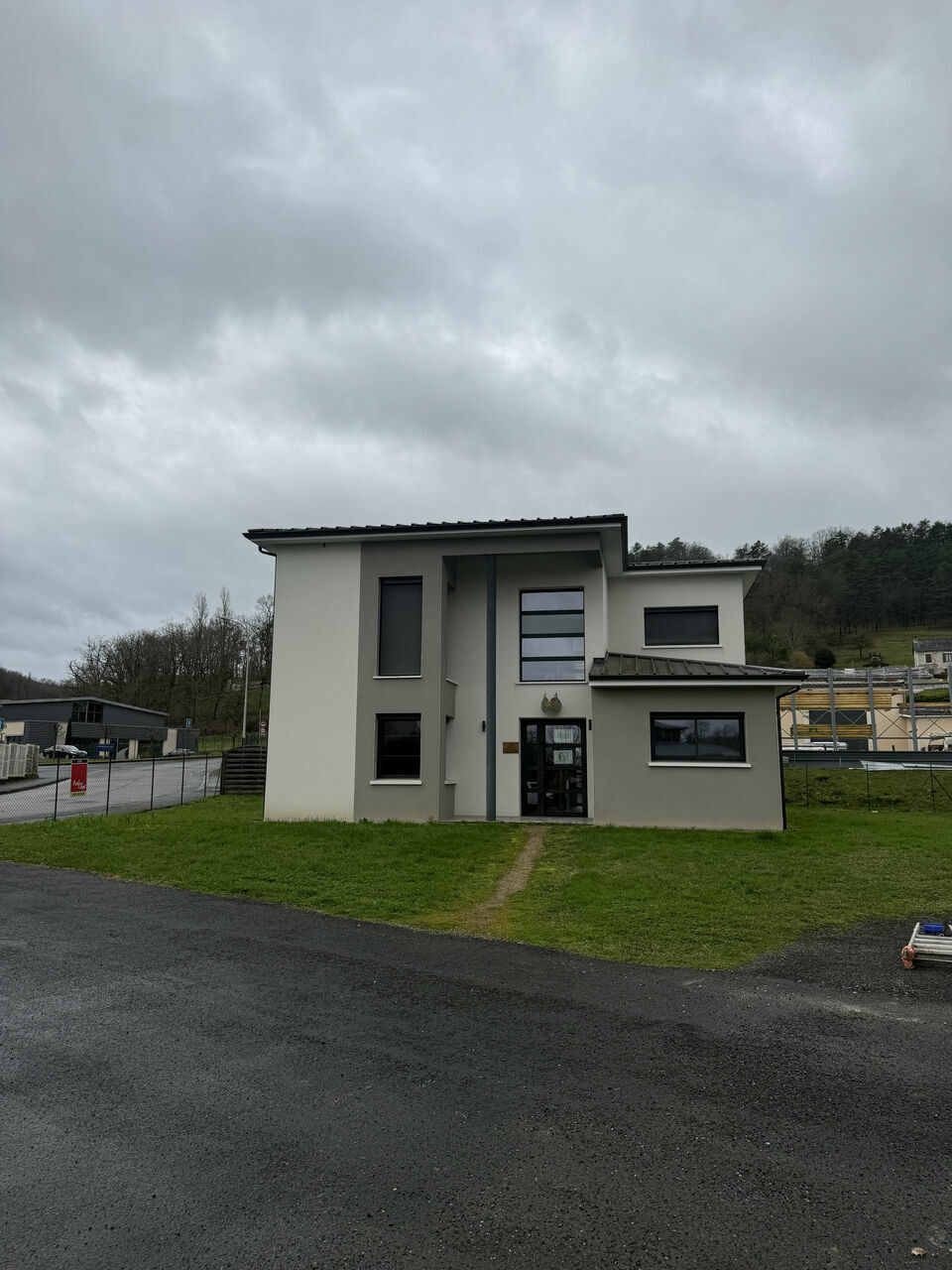 ARTHUR LOYD BRIVE LOCATION-BUREAUX-TERRASSON_LAVILLEDIEU-24