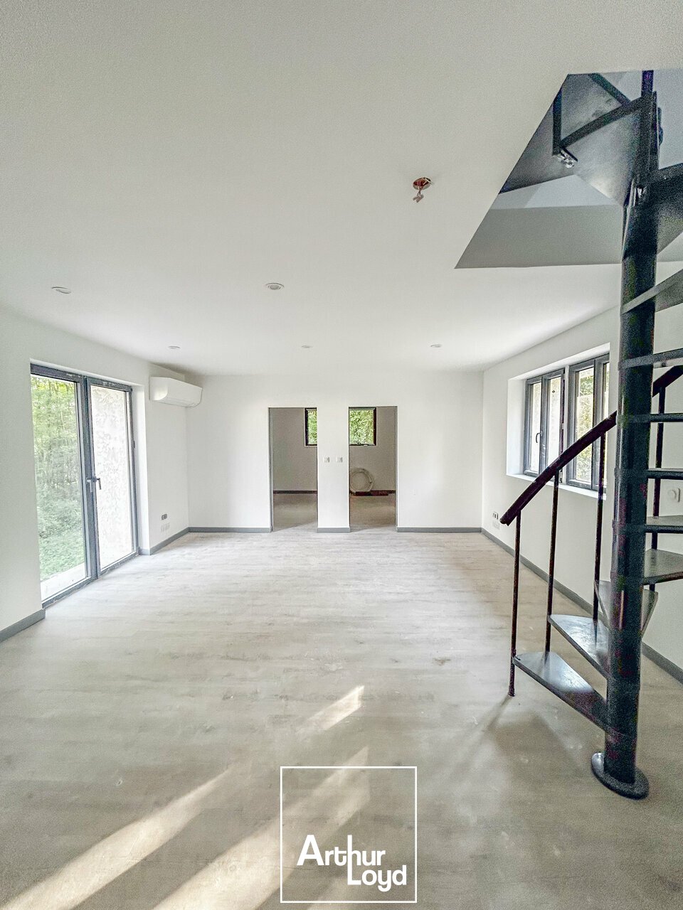 ARTHUR LOYD BRIVE LOCATION-BUREAUX-BRIVE_LA_GAILLARDE-19
