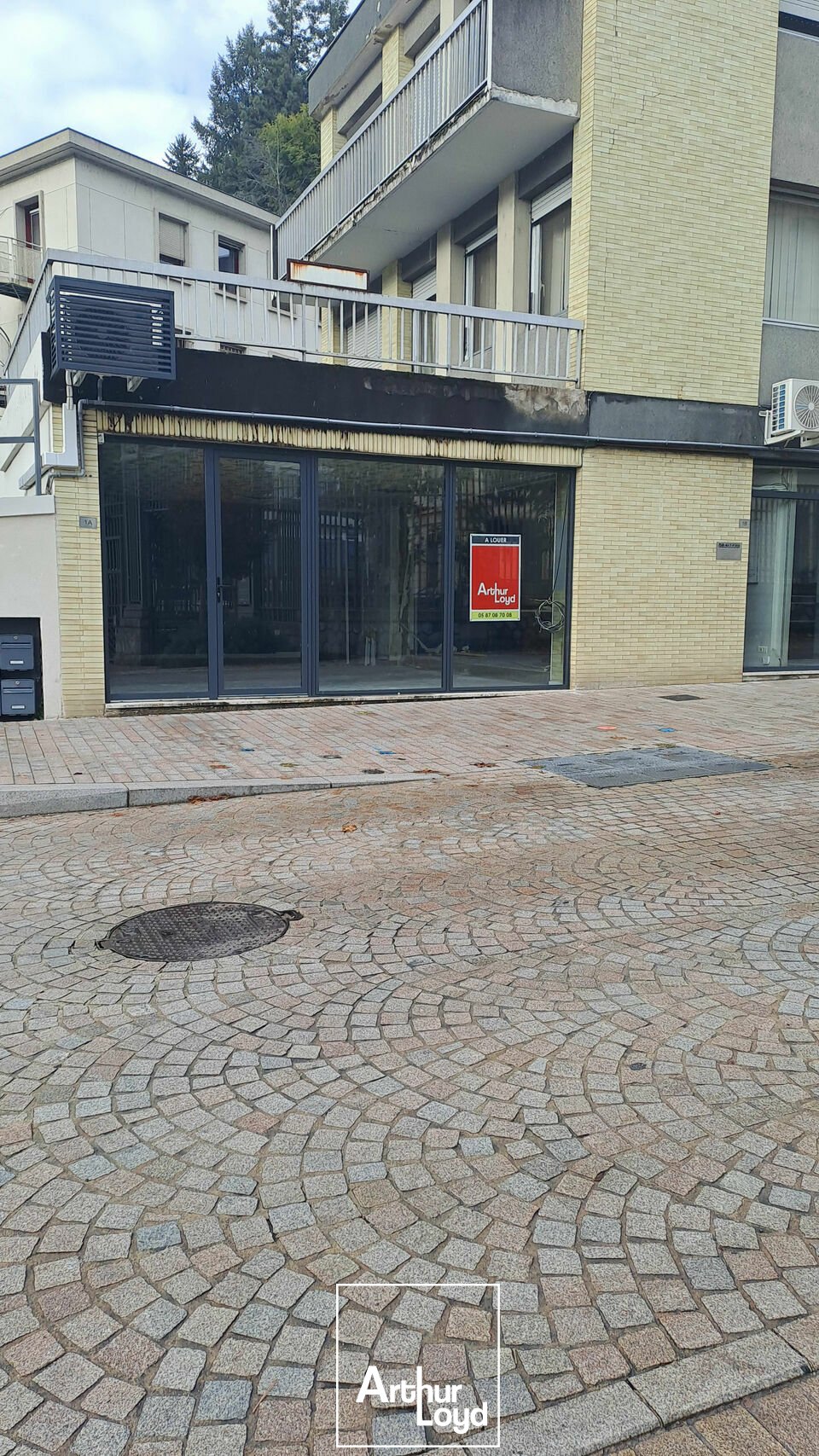 OME IMMOBILIER LOCATION-LOCAL COMMERCIAL-TULLE-19