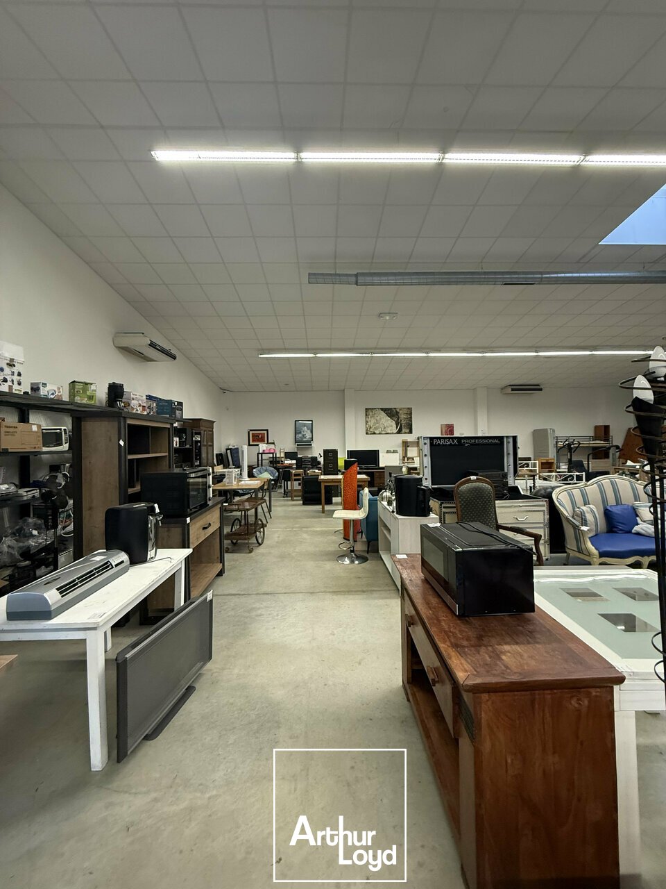 ARTHUR LOYD BRIVE LOCATION-LOCAL COMMERCIAL-SARLAT-LA-CANEDA-24