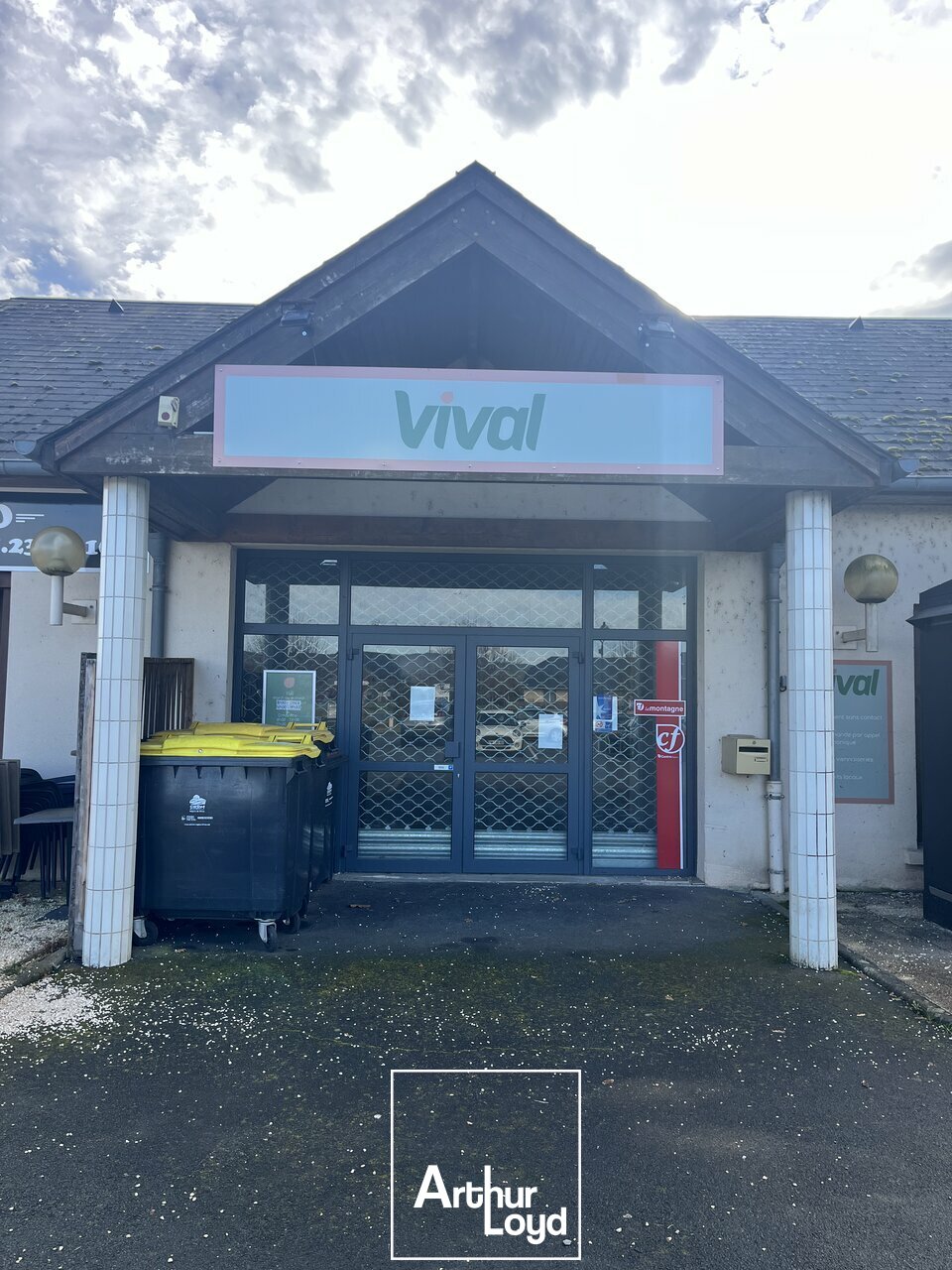 OME IMMOBILIER LOCATION-LOCAL COMMERCIAL-SAINT-VIANCE-19