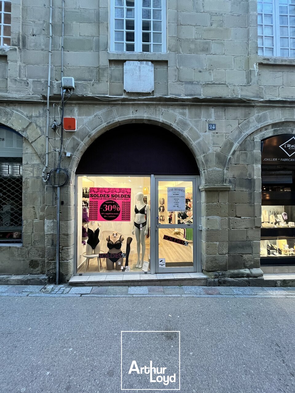 OME IMMOBILIER VENTE-LOCAL COMMERCIAL-BRIVE-LA-GAILLARDE-19