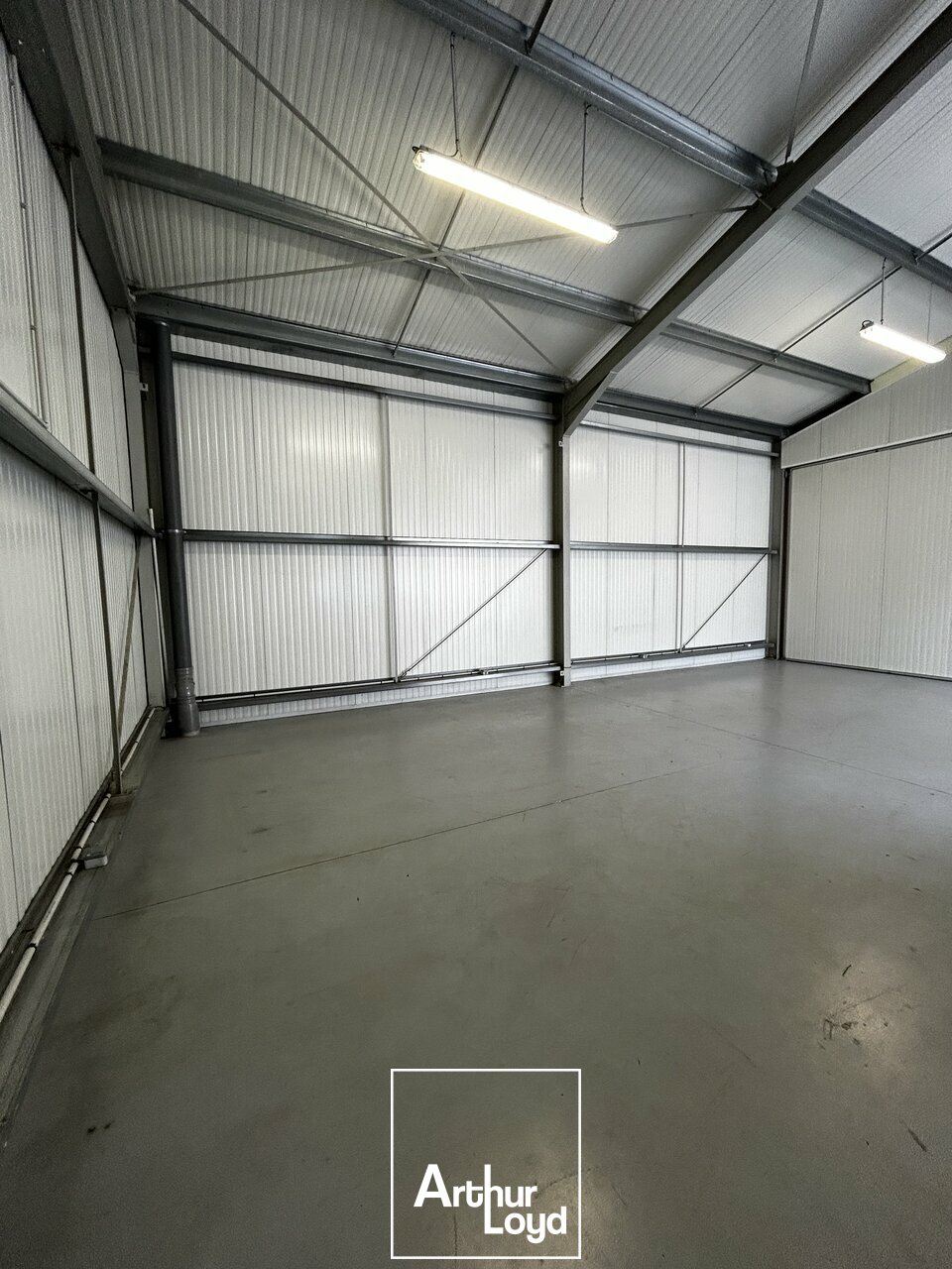 OME IMMOBILIER LOCATION-BUREAUX-USSAC-19