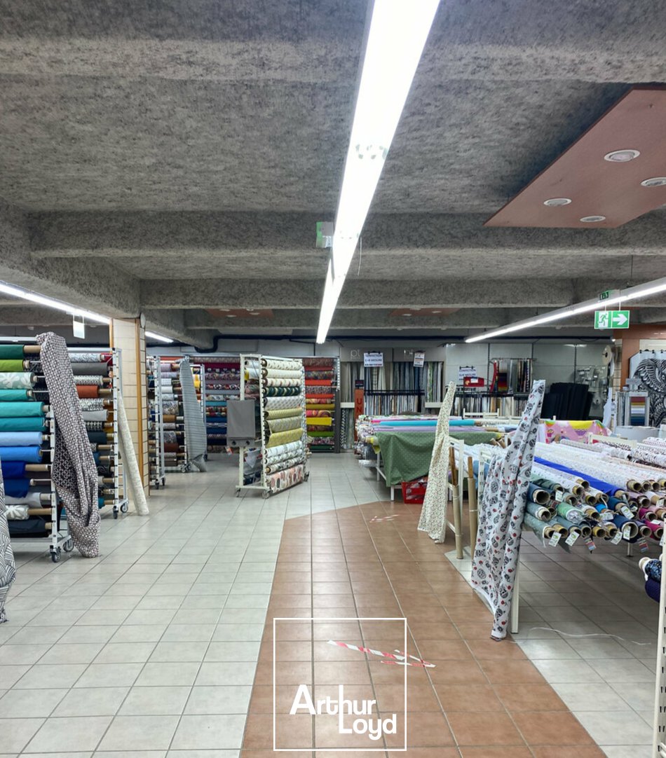 OME IMMOBILIER VENTE-LOCAL COMMERCIAL-MALEMORT_SUR_CORREZE-19