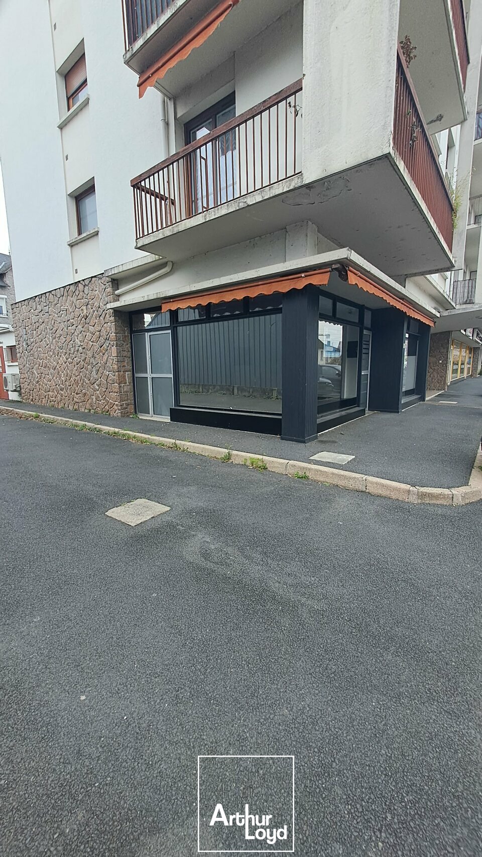 OME IMMOBILIER VENTE-LOCAL COMMERCIAL-BRIVE-LA-GAILLARDE-19