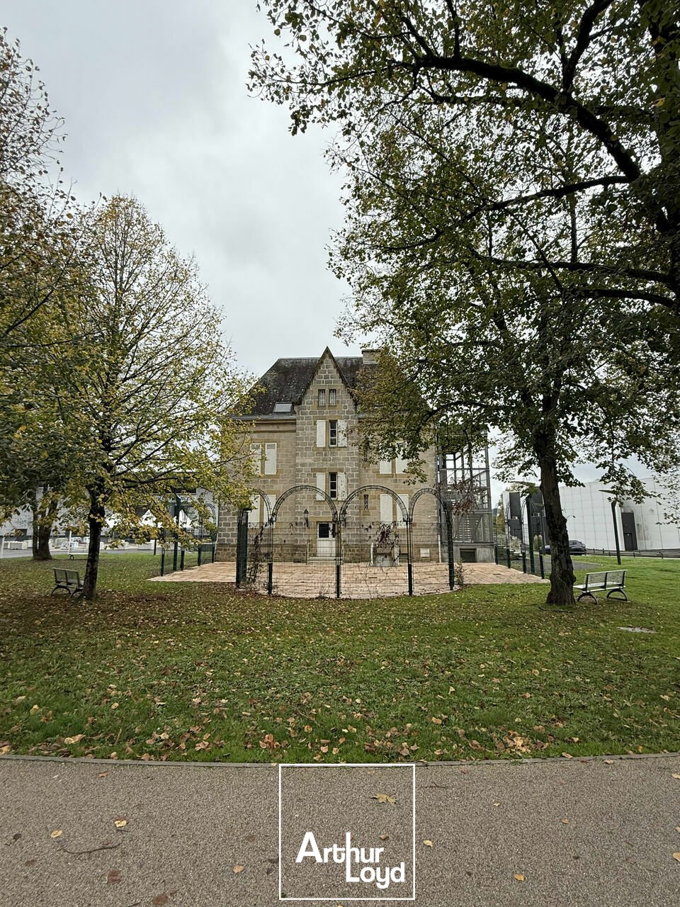 ARTHUR LOYD BRIVE VENTE-BUREAUX-BRIVE-LA-GAILLARDE-19