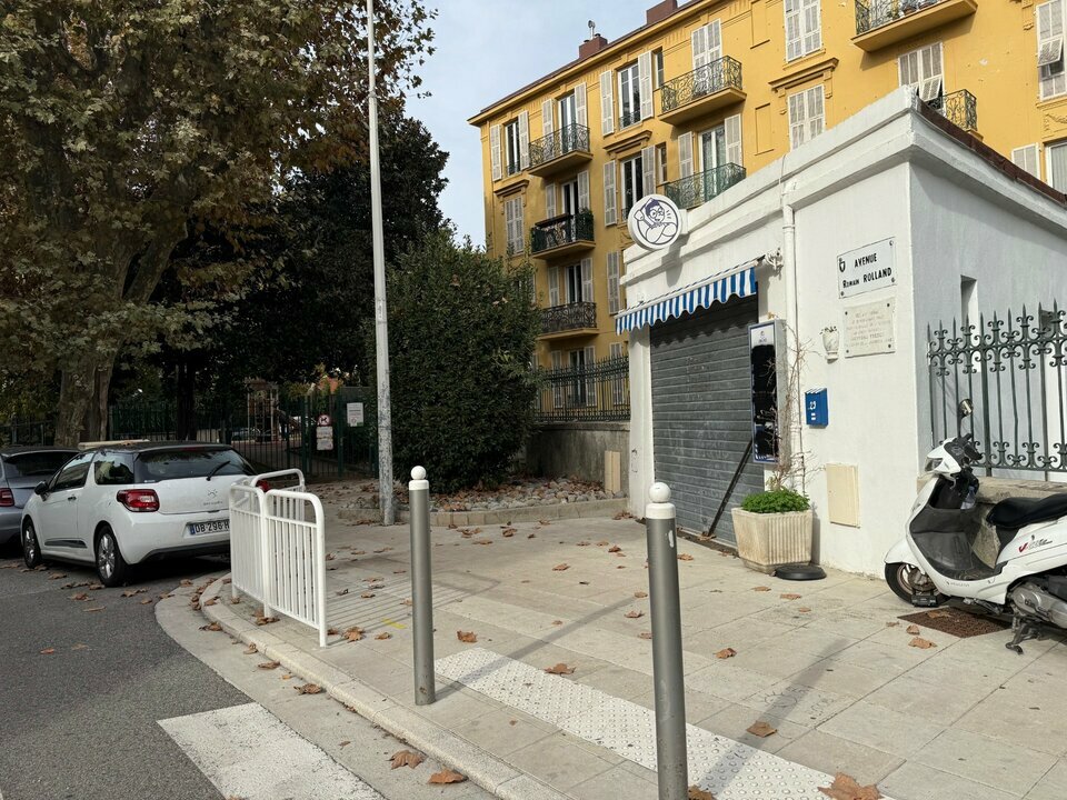 METROPOLE COMMERCES LOCATION-LOCAL COMMERCIAL-NICE-06
