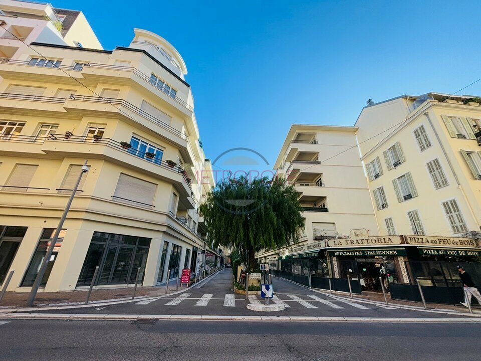 METROPOLE COMMERCES LOCATION-LOCAL COMMERCIAL-NICE-06