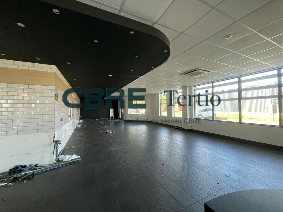 CBRE Tertio LOCATION-LOCAL COMMERCIAL-SAINT-CYR-SUR-LOIRE-37
