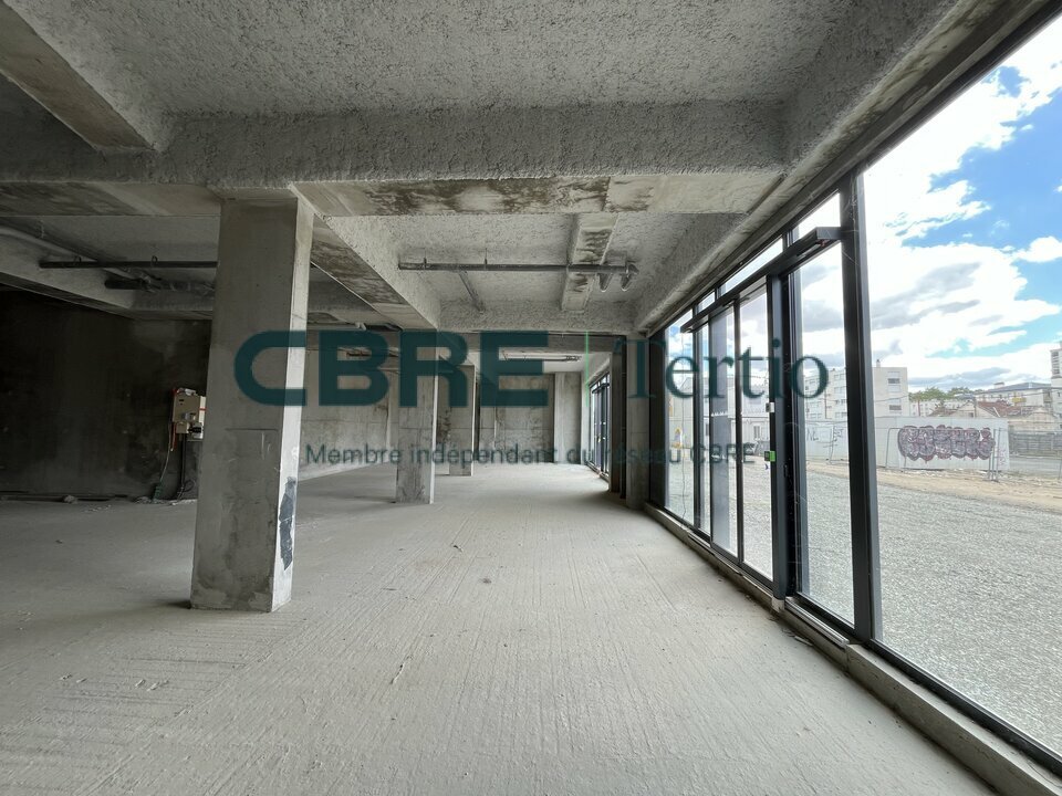 CBRE Tertio LOCATION-LOCAL COMMERCIAL-TOURS-37