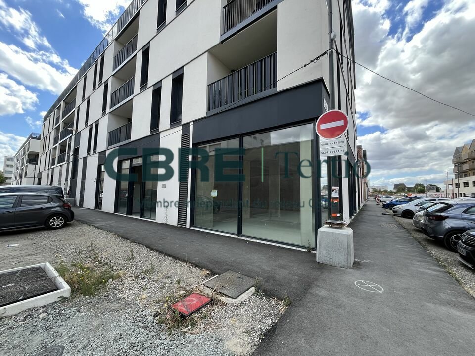 CBRE Tertio LOCATION-LOCAL COMMERCIAL-TOURS-37