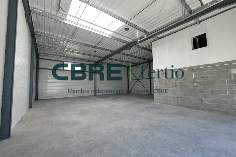 CBRE Tertio LOCATION-LOCAL D'ACTIVITE-MONTS-37