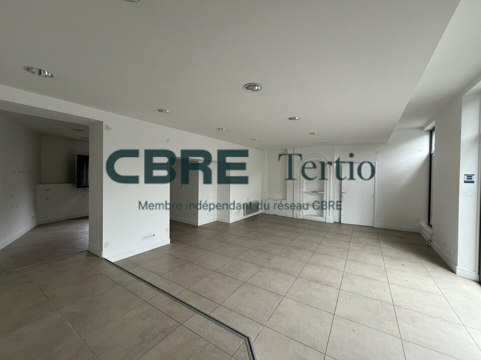 CBRE Tertio LOCATION-LOCAL COMMERCIAL-SAINT-CYR-SUR-LOIRE-37