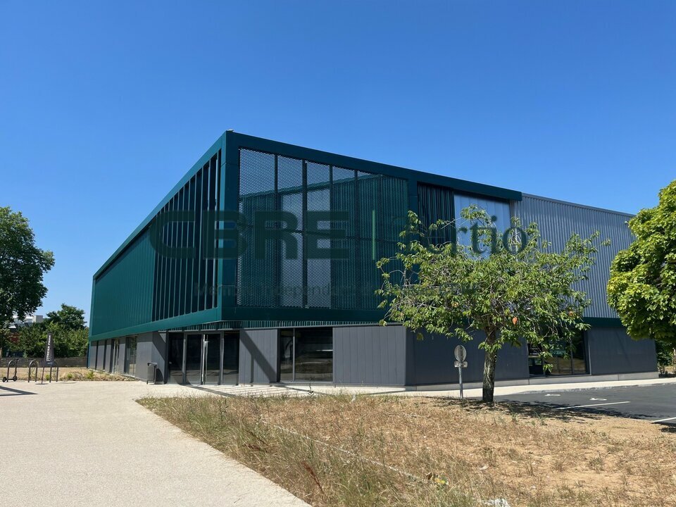 CBRE Tertio LOCATION-LOCAL COMMERCIAL-TOURS-37