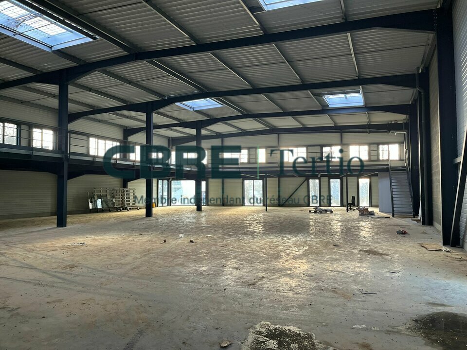 CBRE Tertio VENTE-LOCAL D'ACTIVITE-SAINT-CYR-SUR-LOIRE-37