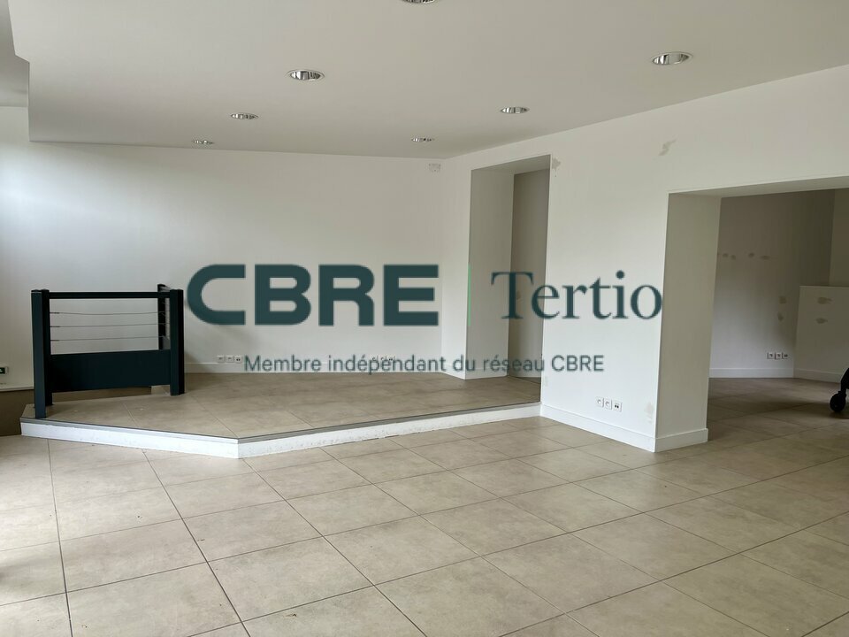 CBRE Tertio LOCATION-LOCAL COMMERCIAL-SAINT-CYR-SUR-LOIRE-37