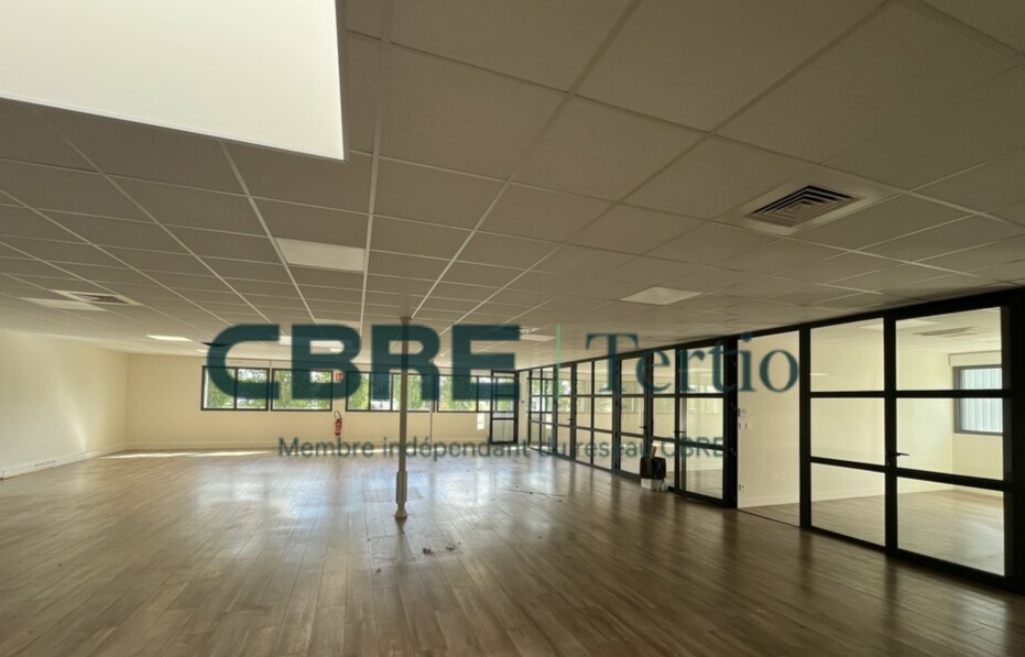 CBRE Tertio LOCATION-LOCAL D'ACTIVITE-TOURS-37