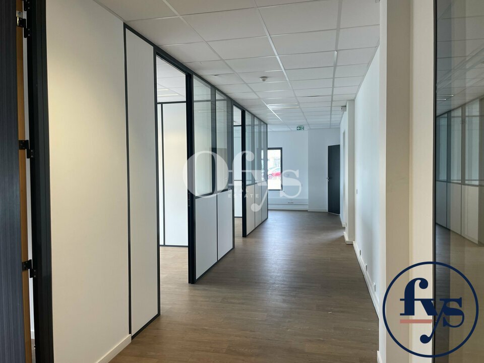 OFYS LOCATION-LOCAL D'ACTIVITE-CHASSIEU-69