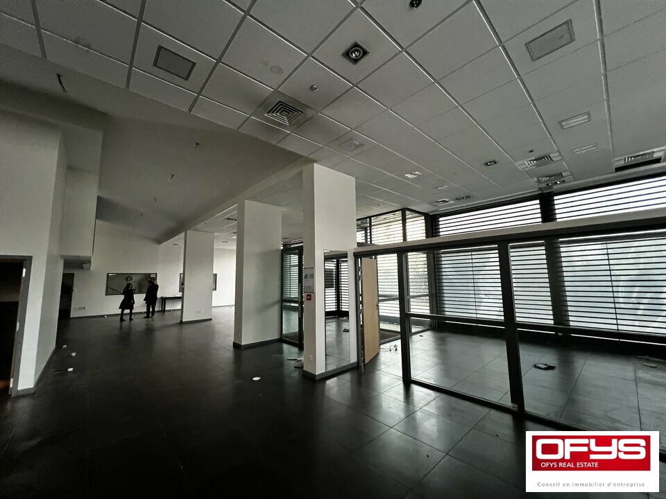 OFYS LOCATION-LOCAL COMMERCIAL-LYON_7-69