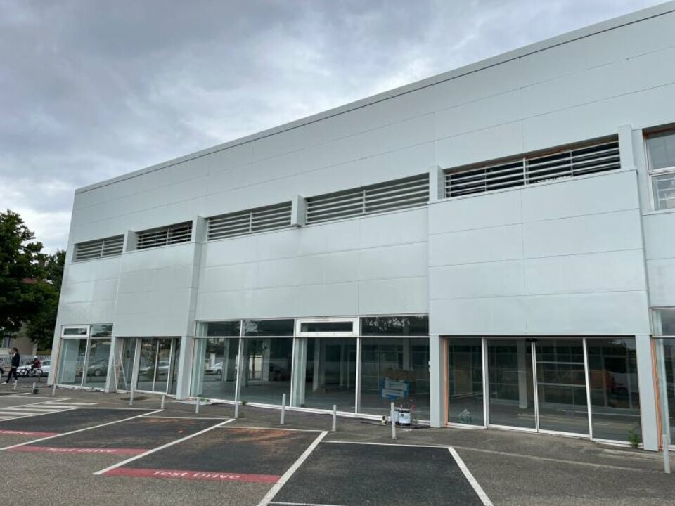 OFYS LOCATION-LOCAL D'ACTIVITE-VENISSIEUX-69