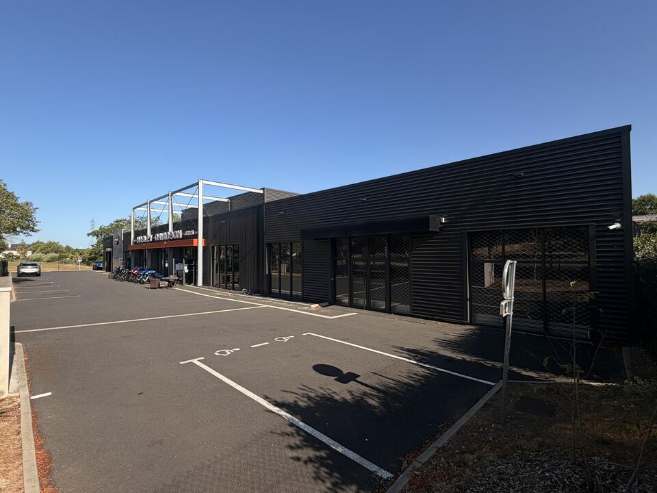 WEADVISOR TOURS LOCATION-LOCAL COMMERCIAL-SAINT-CYR-SUR-LOIRE-37