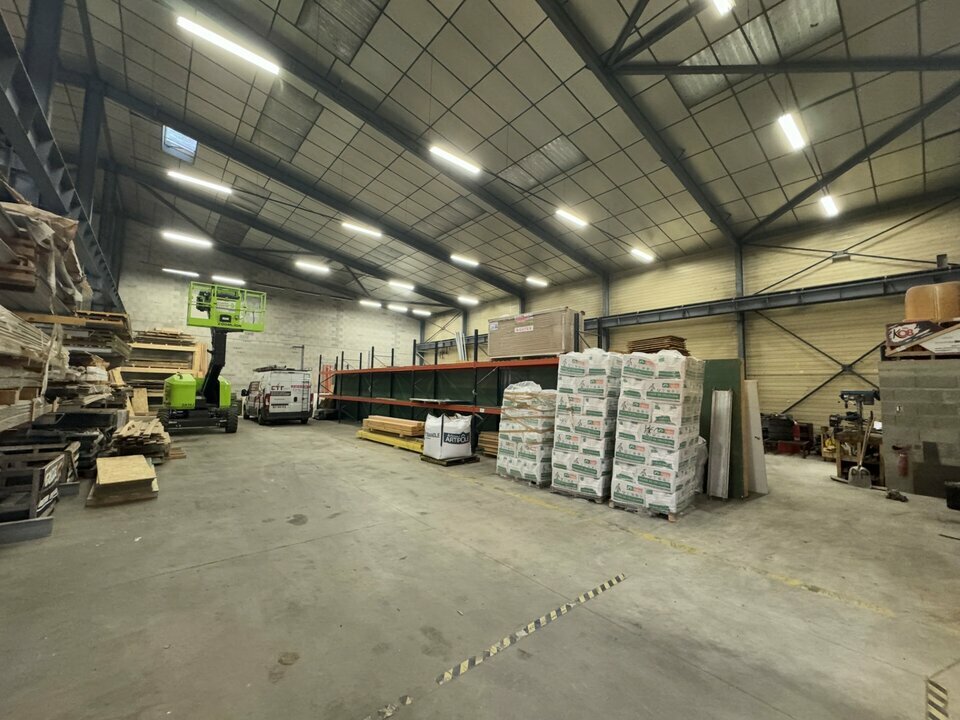 WEADVISOR TOURS LOCATION-ENTREPOT-AZAY-SUR-CHER-37