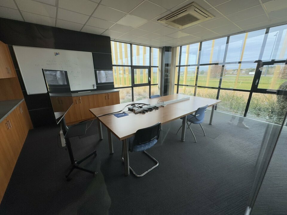 WEADVISOR TOURS LOCATION-ENTREPOT-SORIGNY-37