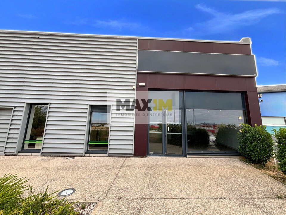 MAX-IM LOCATION-LOCAL COMMERCIAL-AHUY-21