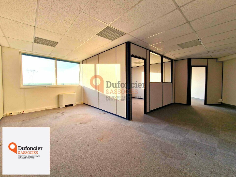 DUFONCIER ET ASSOCIES VENTE-BUREAUX-CHASSENEUIL_DU_POITOU-86