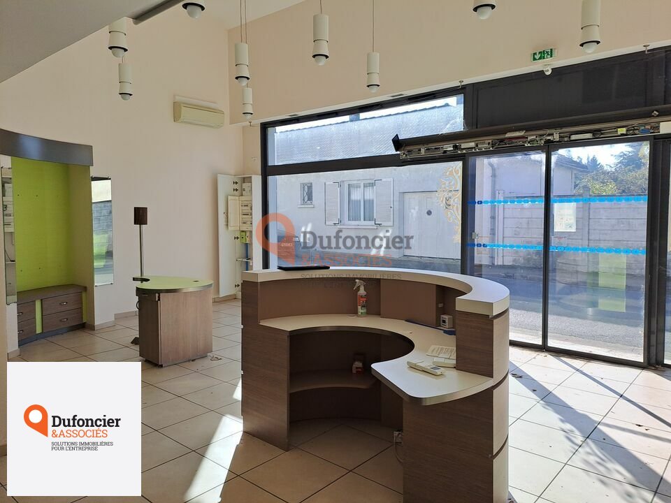DUFONCIER ET ASSOCIES VENTE-LOCAL COMMERCIAL-DANGE_SAINT_ROMAIN-86