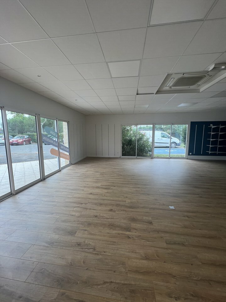 CONCILIARE VENTE-LOCAL COMMERCIAL-LEGUEVIN-31