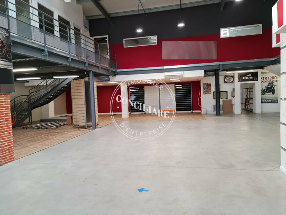 CONCILIARE VENTE-LOCAL COMMERCIAL-GRENADE-31