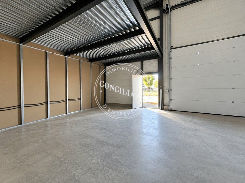 CONCILIARE LOCATION-ENTREPOT-DREMIL-LAFAGE-31