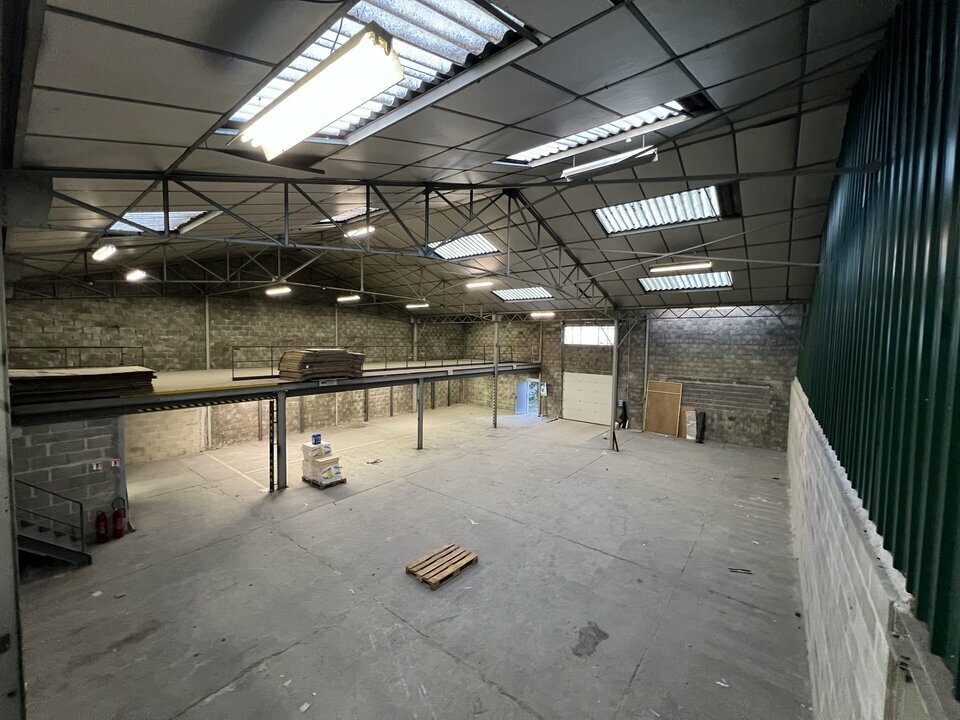 ARTHUR LOYD CHARENTE LOCATION-ENTREPOT-ANGOULEME-16