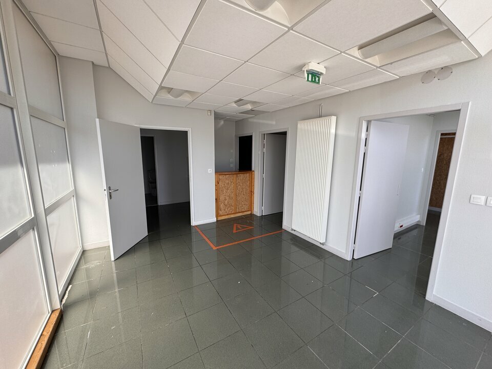 ARTHUR LOYD CHARENTE VENTE-BUREAUX-ANGOULEME-16