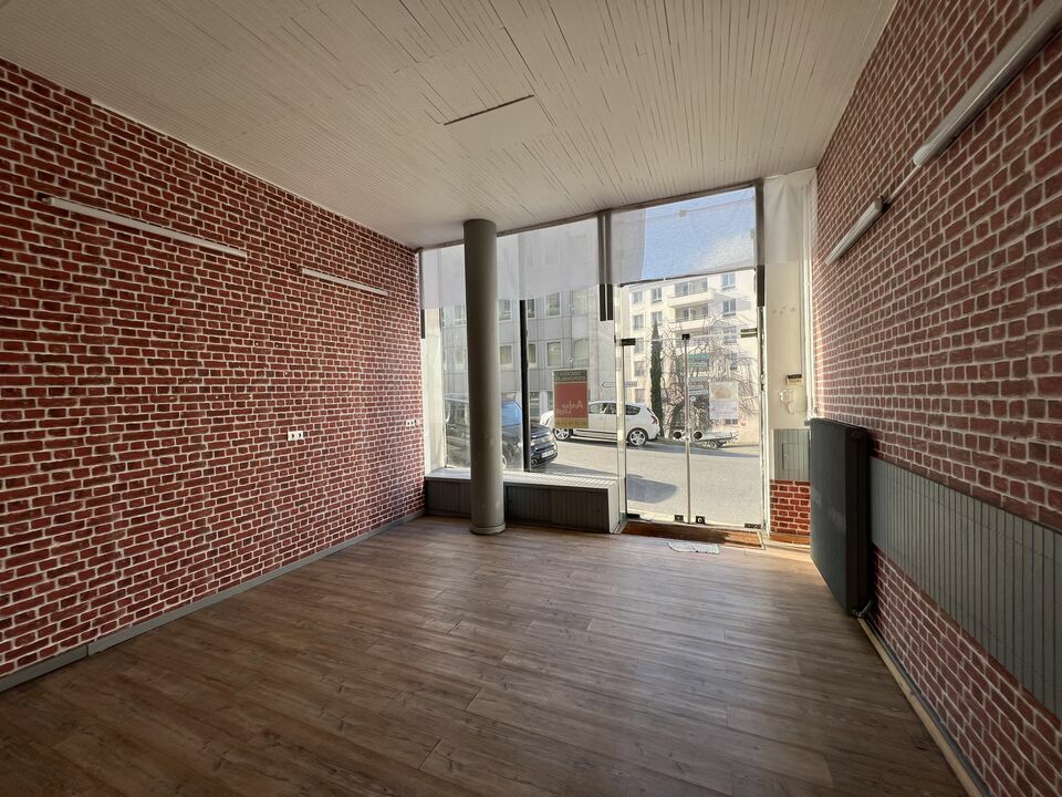 ARTHUR LOYD CHARENTE LOCATION-LOCAL COMMERCIAL-ANGOULEME-16