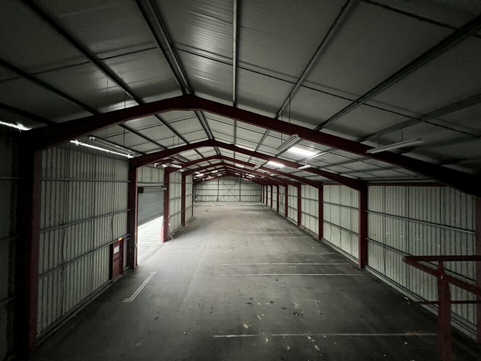 ARTHUR LOYD CHARENTE VENTE-LOCAL COMMERCIAL-CHATEAUBERNARD-16