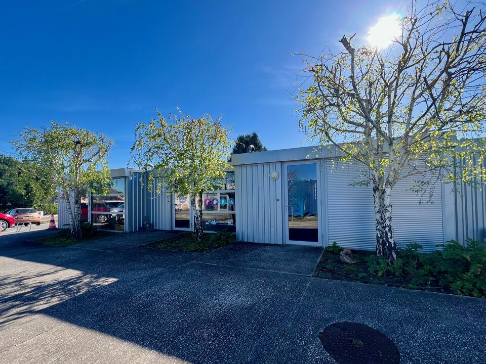 ARTHUR LOYD CHARENTE LOCATION-LOCAL COMMERCIAL-ANGOULEME-16