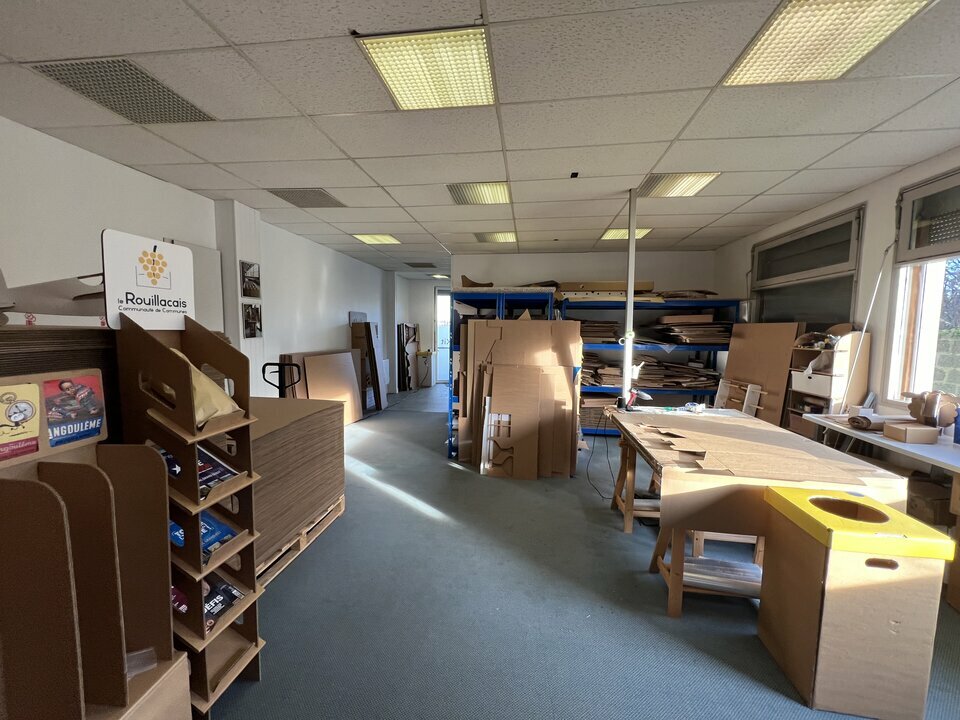 ARTHUR LOYD CHARENTE LOCATION-BUREAUX-L'ISLE-D'ESPAGNAC-16