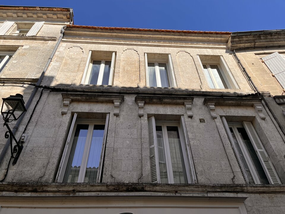 ARTHUR LOYD CHARENTE VENTE-IMMEUBLE-ANGOULEME-16